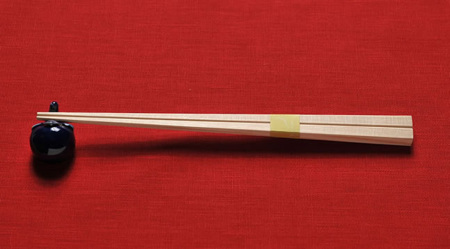 杉九寸角箸極細：すぎきゅうすんかくばしごくぼそ,九寸24.5cm,割箸,吉野杉,夕食や会席用,手作り,白木部分,角箸