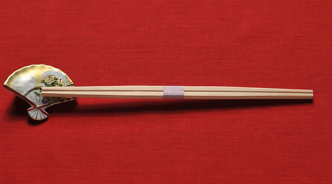 杉九寸板利久（利休）：すぎきゅうすんいたりきゅう,両細,九寸24cm,伝統,利久（利休）,割箸,吉野杉,夕食や懐石用,手造り,白木部分